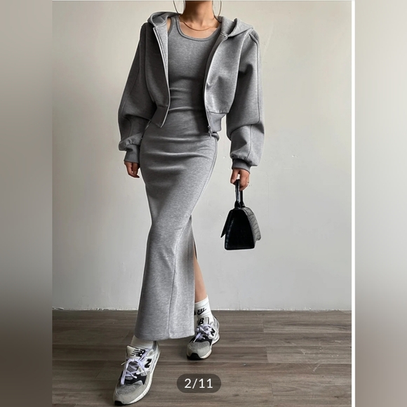 Asymmetrical Crew Neck Split Maxi Dress - Picture 4 of 7